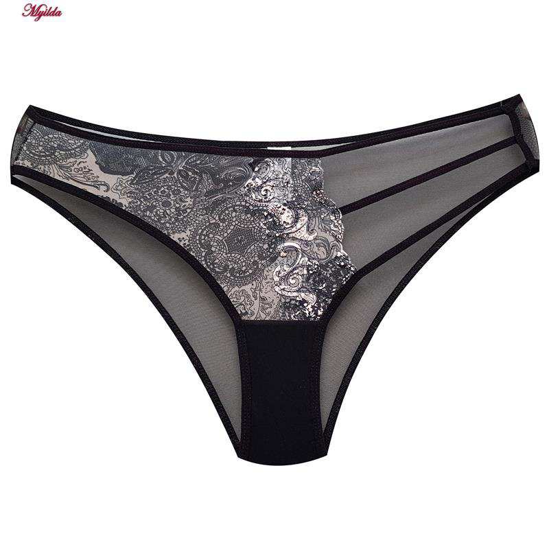 ست شورت و سوتین زنانه برتا مدل نیمه بلند فانتزی مشکی کد 4740-1061 ماییلدا
