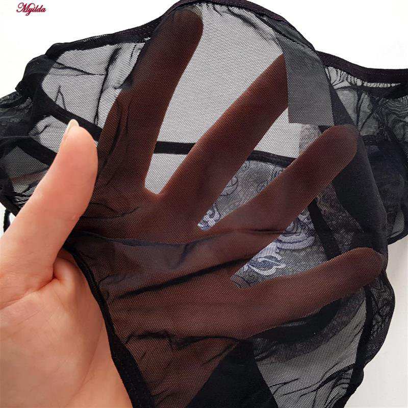ست شورت و سوتین زنانه برتا مدل نیمه بلند فانتزی مشکی کد 4740-1061 ماییلدا