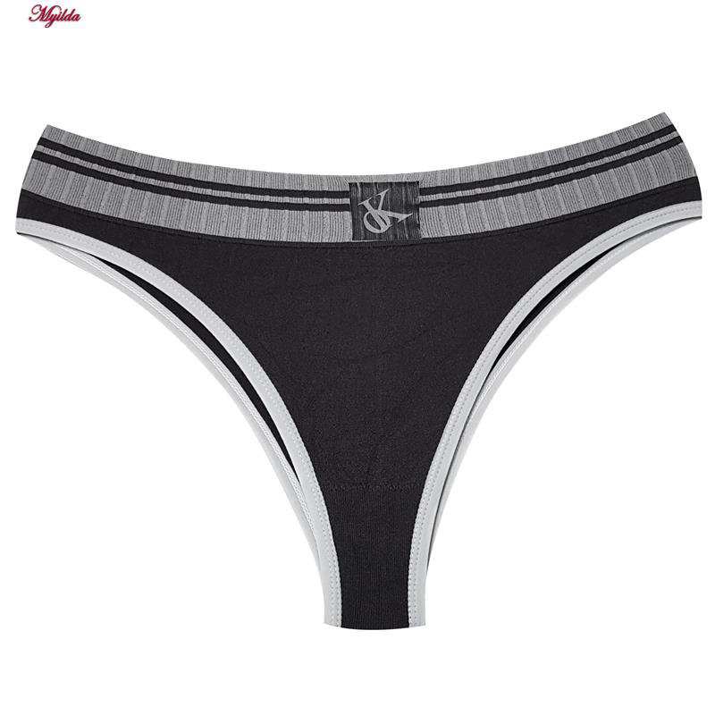 ست نیم تنه و شورت ورزشی زنانه CK خاکستری تیره پددار کد 4751 ماییلدا