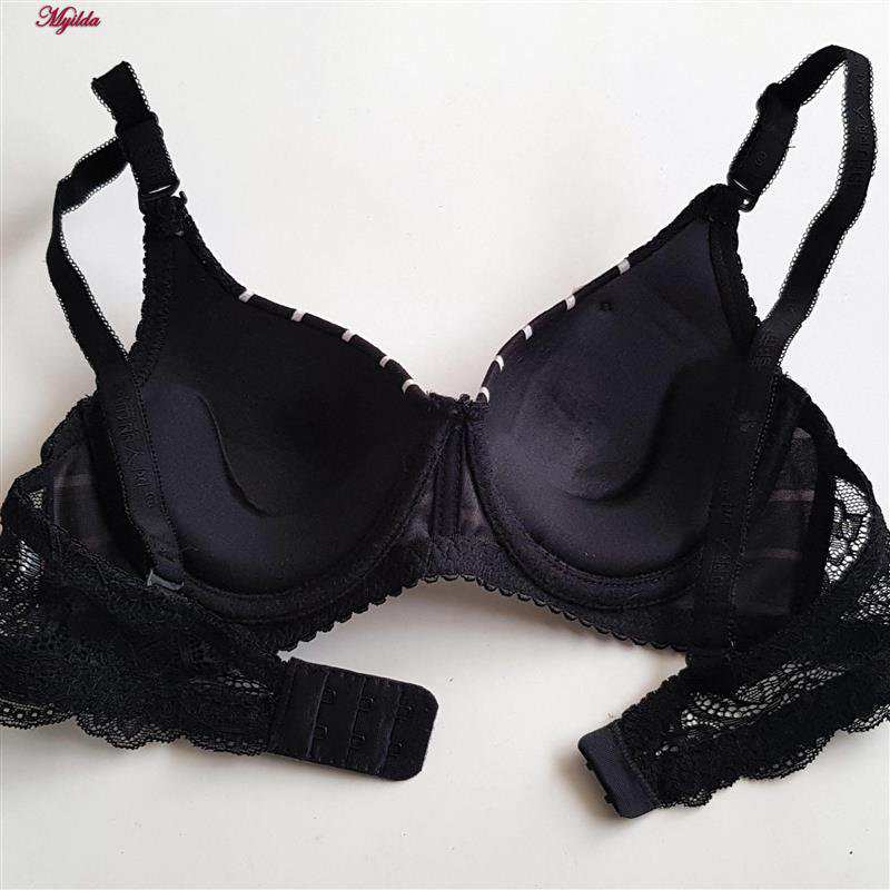 ست شورت و سوتین زنانه پانیذ مدل فنردار دکلته پوش آپ کد 4689-1 ماییلدا