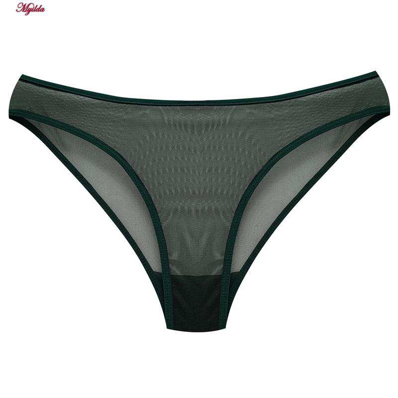 ست شورت و سوتین توری زنانه کد 4783-1828 به همراه نگهدارنده جوراب ماییلدا