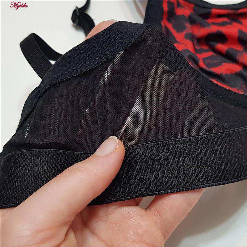ست فانتزی پلنگی زنانه کد 4761-7009 به همراه جوراب و نگهدارنده جوراب ماییلدا