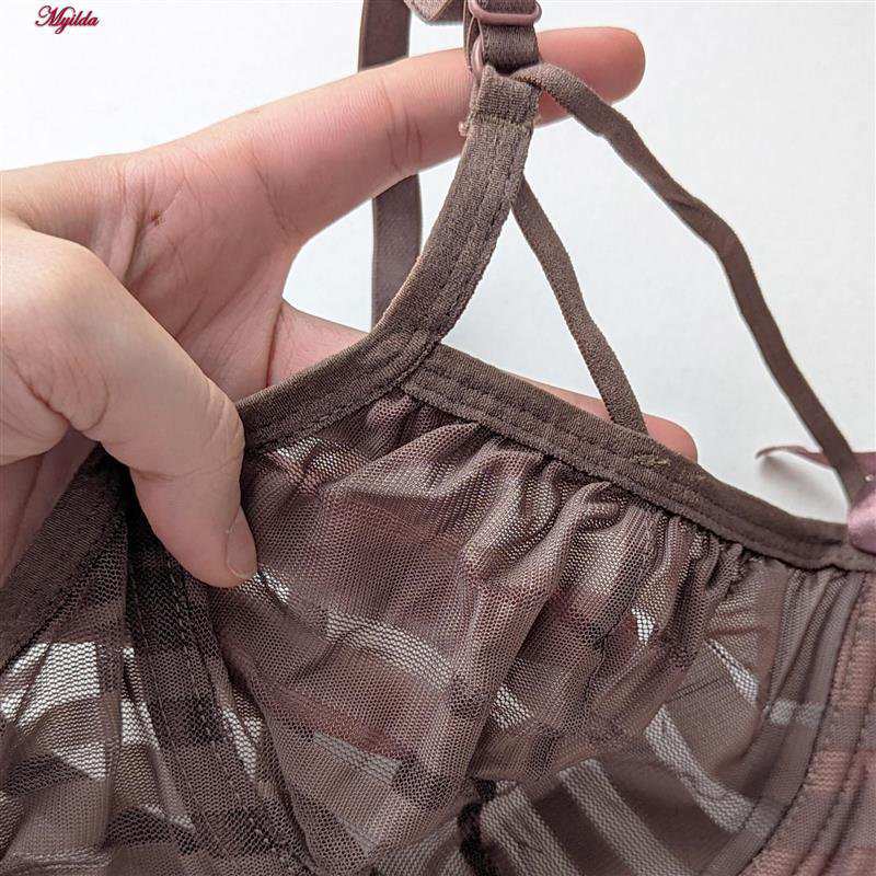 ست شورت و سوتین زنانه کارنا رز مدل فنردار هارنس قهوه ای کد 4675-2080 ماییلدا