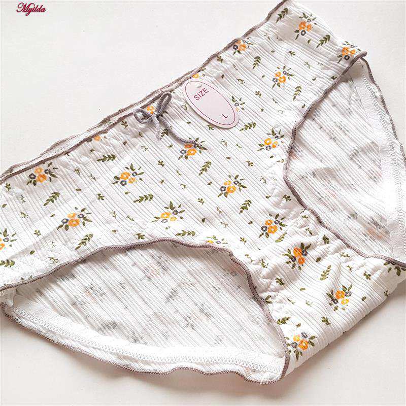 شورت زنانه مدل گلهای بهاری طوسی کد 4973 ماییلدا