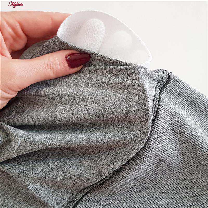 ست نیم تنه و شورت ورزشی زنانه مدل سیملس طوسی کد 4965 ماییلدا
