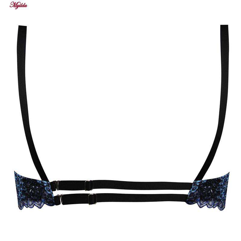 ست شورت و سوتین زنانه پلنگی فنردار آبی برتا کد 5104-4041-BLL به همراه نگهدارنده جوراب ماییلدا