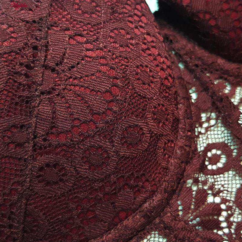 ست شورت و سوتین زنانه برتا مدل فنردار گیپور گلدار کد 5134-6043 رنگ زرشکی ماییلدا