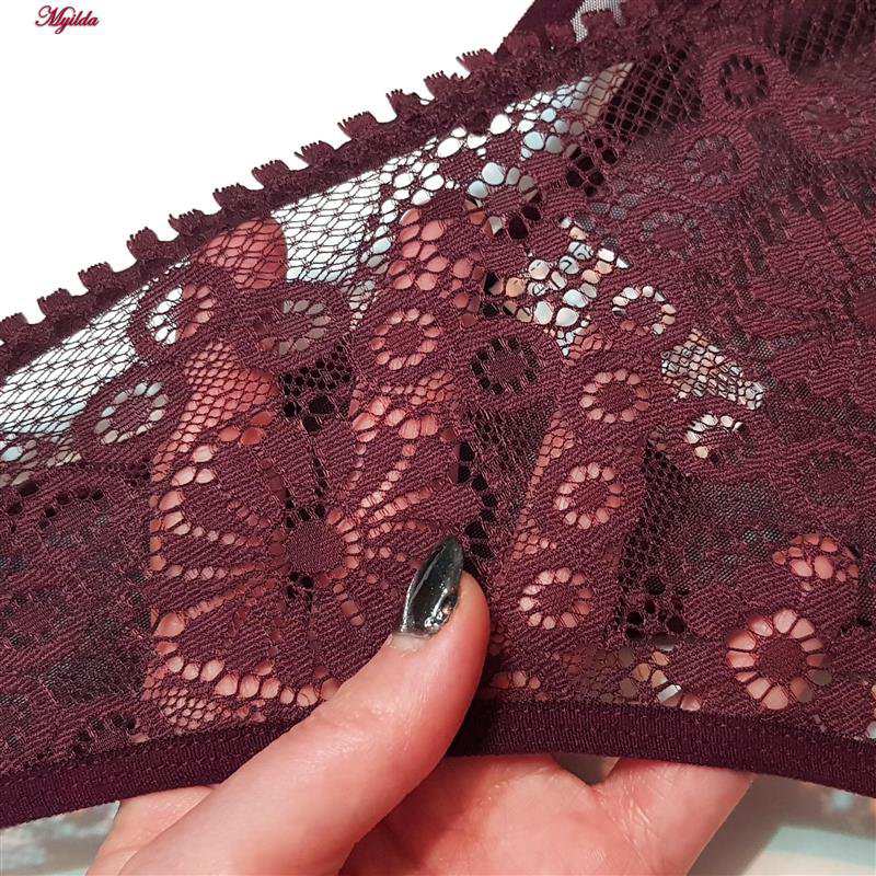 ست شورت و سوتین زنانه برتا مدل فنردار گیپور گلدار کد 5134-6043 رنگ زرشکی ماییلدا