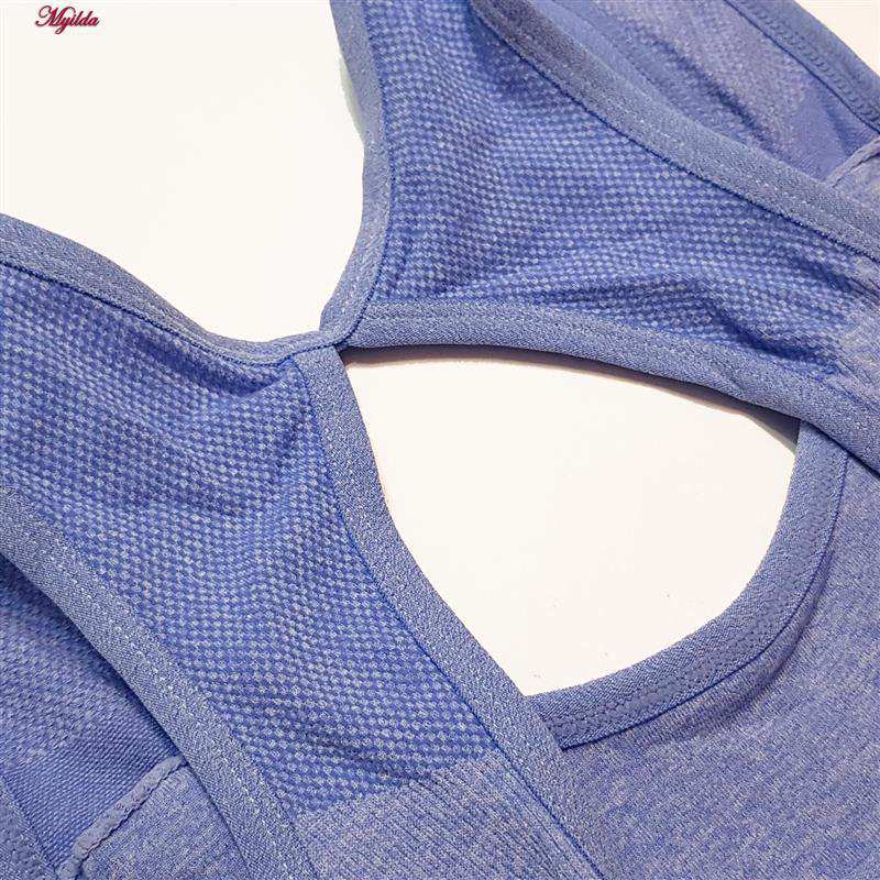 ست نیم تنه و شلوارک ورزشی زنانه ماییلدا مدل سیملس پشت چین دار پددار کد 5172 رنگ آبی