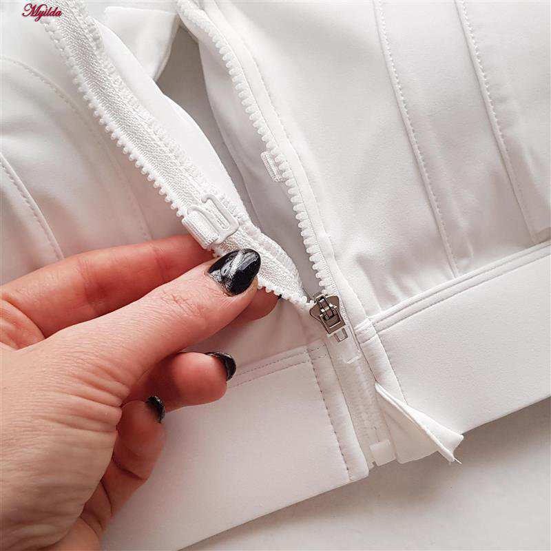 نیم تنه ورزشی زنانه ماییلدا مدل جلو زیپدار پد ثابت کد 5018 رنگ سفید