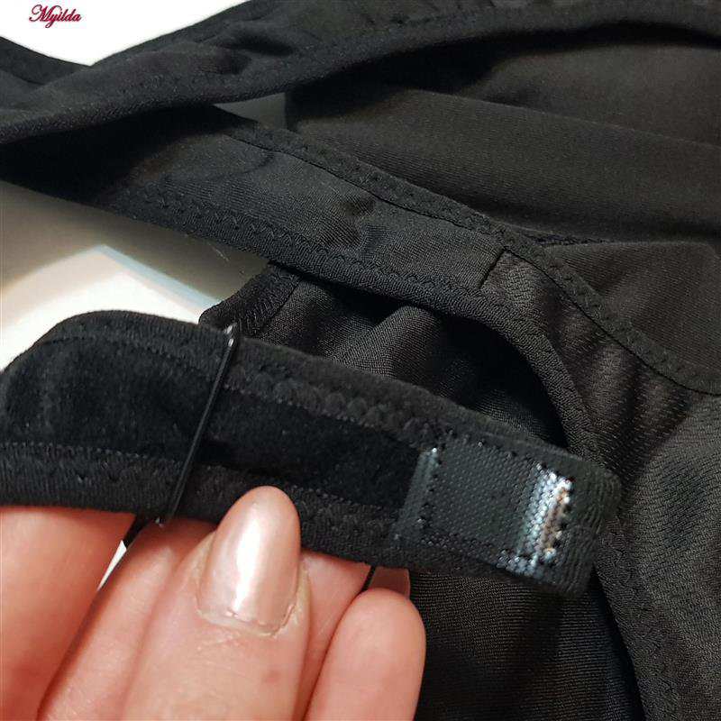 نیم تنه ورزشی زنانه مدل بند چسبی پددار پشت ضربدری مشکی کد 5166-805 ماییلدا