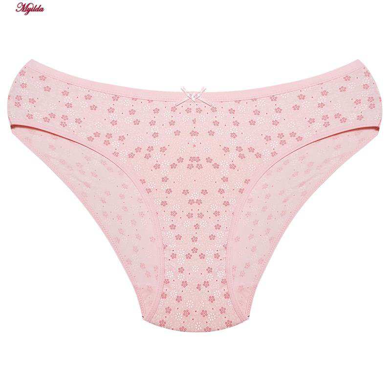 شورت زنانه پنبه ای مدل گل گلی صورتی فیتن فرخ زادی کد 5177-6 ماییلدا