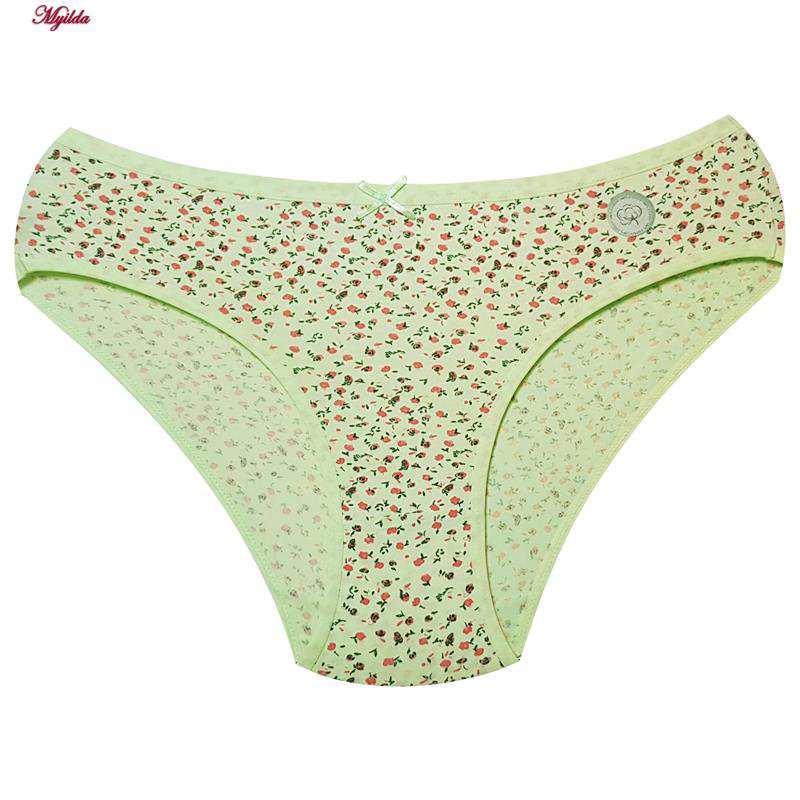 شورت زنانه پنبه ای مدل شکوفه بهاری سبز فیتن فرخ زادی کد 5177-3 ماییلدا