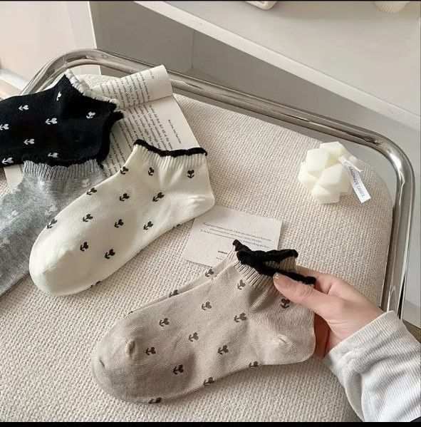 جوراب مچی گل لاله لب فر کد R-1638 ماییلدا