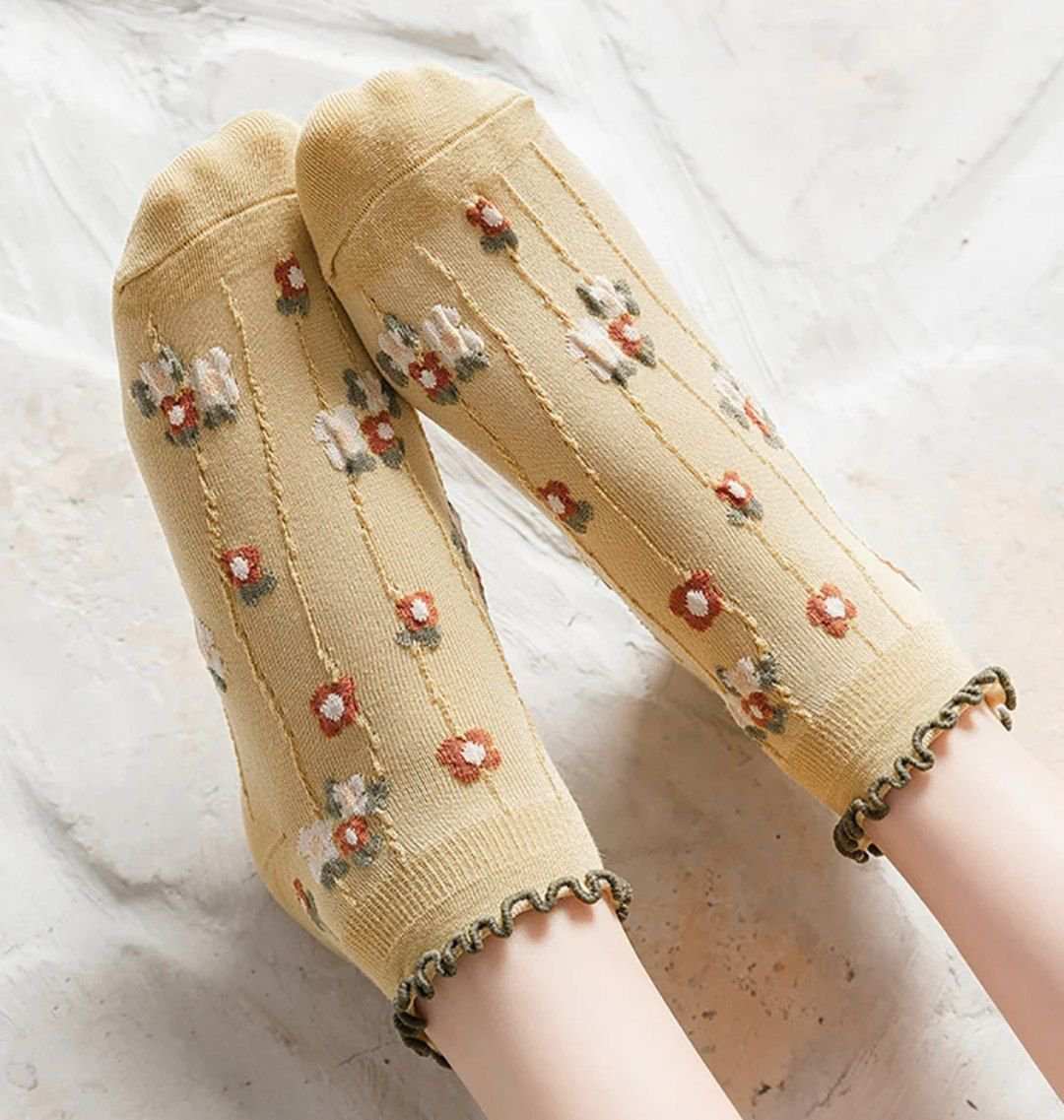 جوراب مچی لب فر گل برجسته کد r-1532 ماییلدا