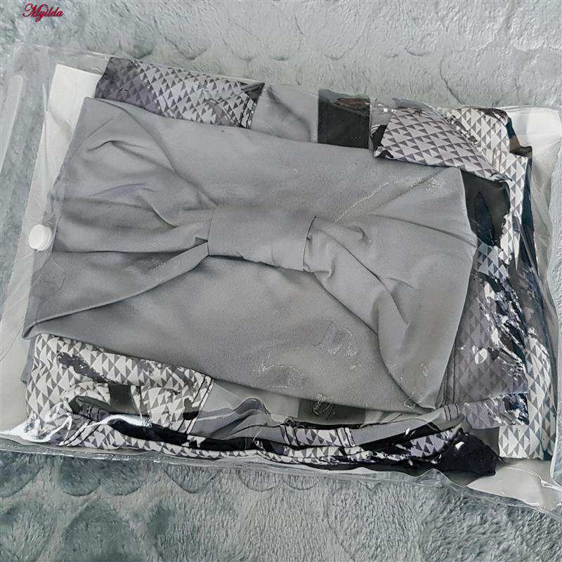 ست تی شرت و شلوار ورزشی زنانه رنگ طوسی به همراه هدبند مدل 5231-734p ماییلدا