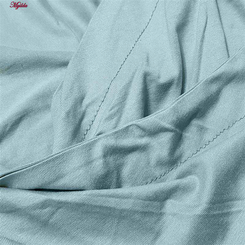 ست تی شرت و شلوارک ورزشی زنانه رنگ آبی روشن مدل 5223-697p ماییلدا