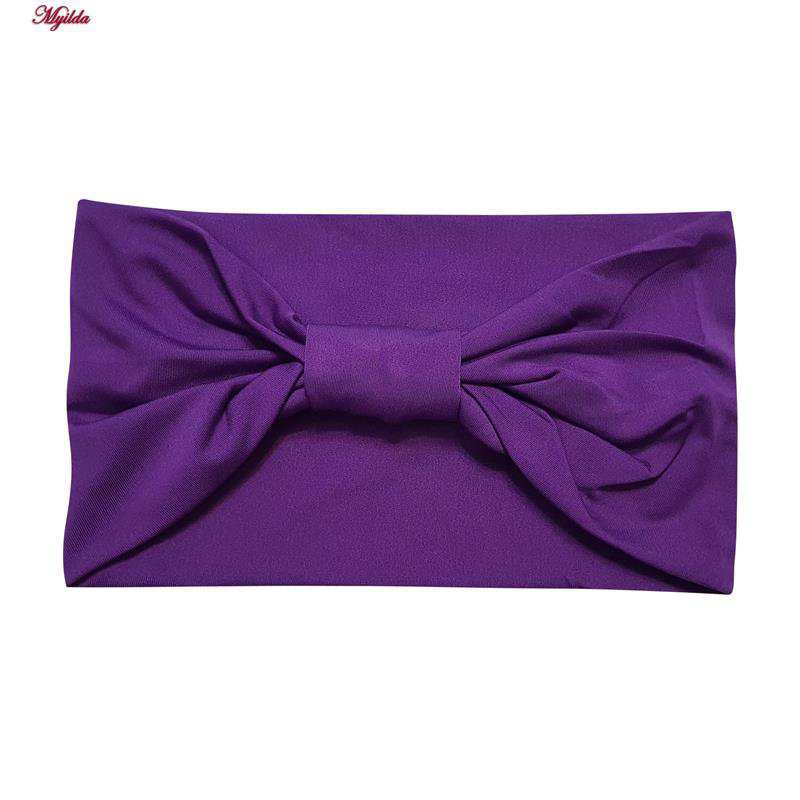 ست تاپ و شلوارک ورزشی زنانه رنگ بنفش به همراه هدبند مدل 5215-746P ماییلدا