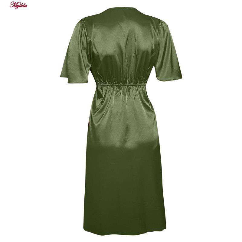 لباس خواب زنانه رنگ سبز مدل ساتن 5246-F08 ماییلدا