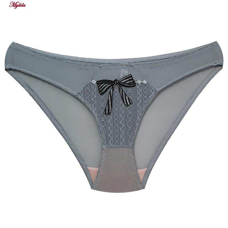 ست شورت و سوتین مدل پاپیون بدون فنر کاپ اسفنجی رنگ طوسی ماییلدا کد 5300-A881