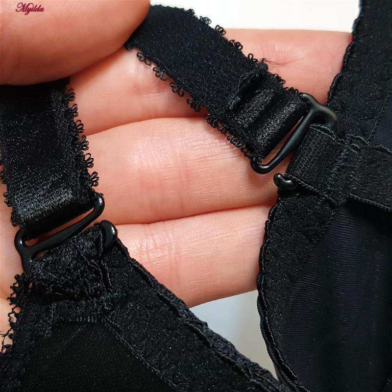 سوتین اسفنجی زنانه پدلی مدل بند متحرک فنردار رنگ مشکی 5133-P137-1 ماییلدا