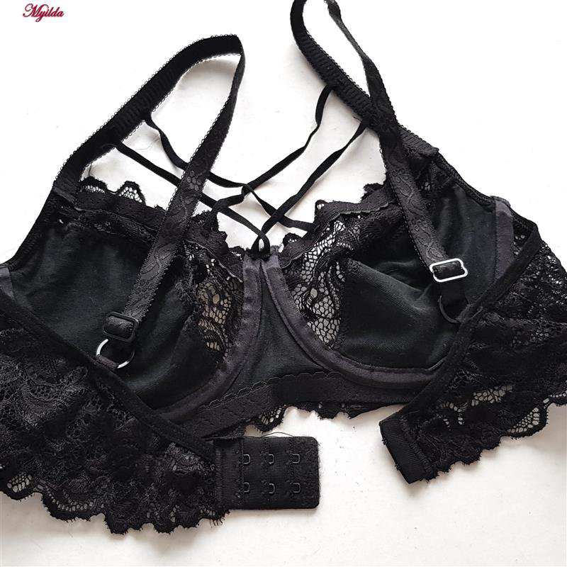 سوتین فنردار رنگ مشکی مدل هارنس ضربدری ماییلدا کد 5334