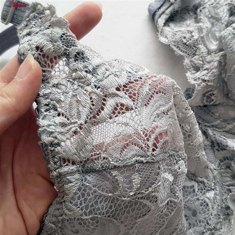 سوتین فنردار دانتل رنگ طوسی ماییلدا کد 5076