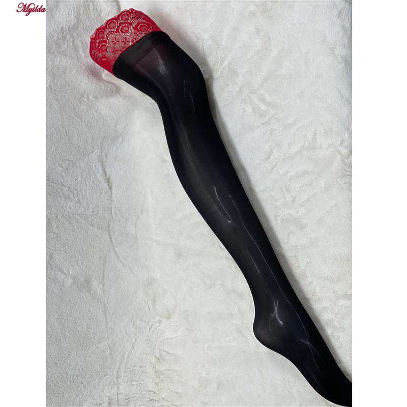 جوراب ساق بلند زنانه رنگ مشکی تور قرمز مدل 5347 ماییلدا