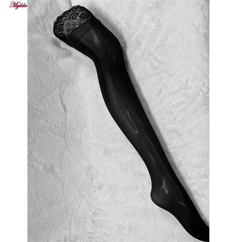 جوراب ساق بلند زنانه رنگ مشکی مدل 5347 ماییلدا