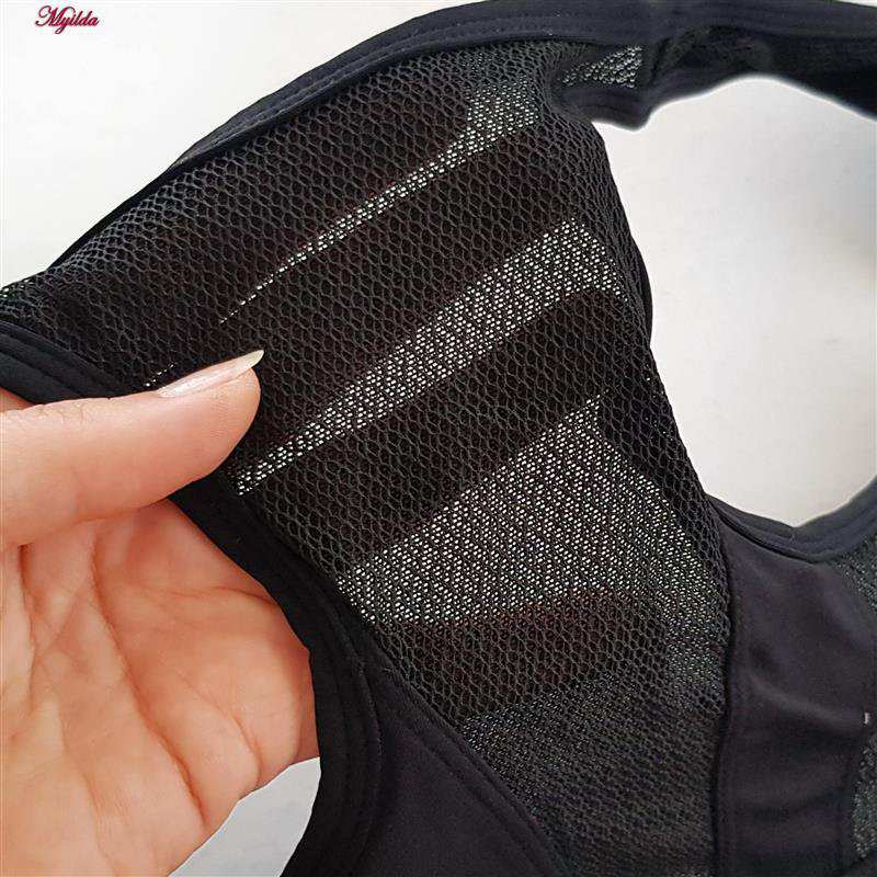 نیم تنه ورزشی زنانه رنگ مشکی ماییلدا مدل 5335-876