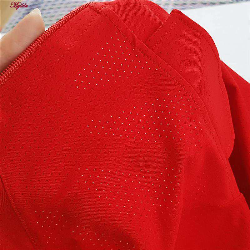 تی شرت آستین کوتاه ورزشی زنانه رنگ قرمز ماییلدا مدل 5338-556