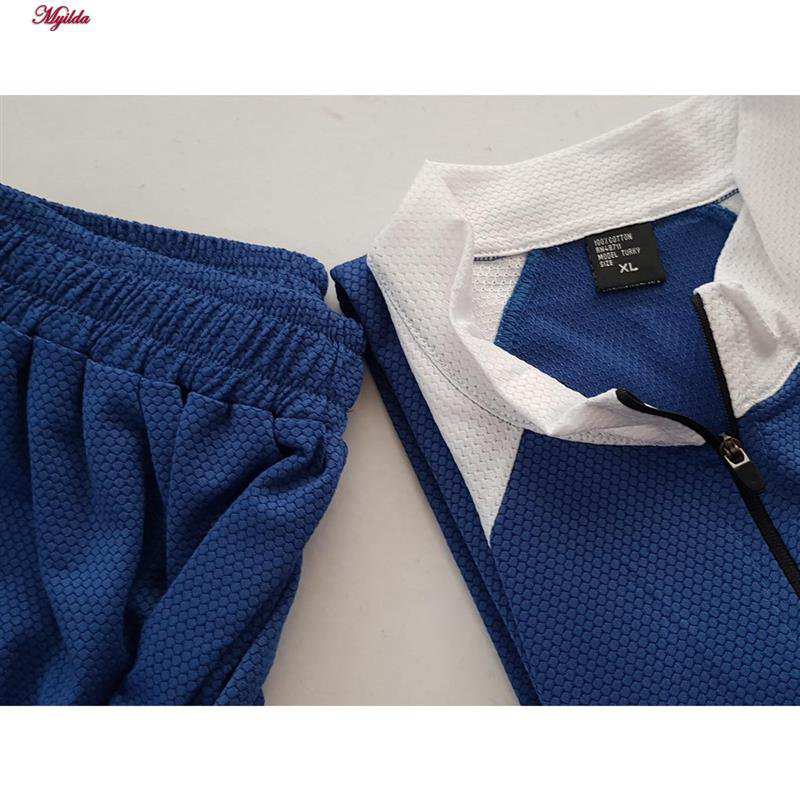 ست تی شرت آستین کوتاه و شلوارک ورزشی مردانه رنگ آبی مدل 5374-806 ماییلدا