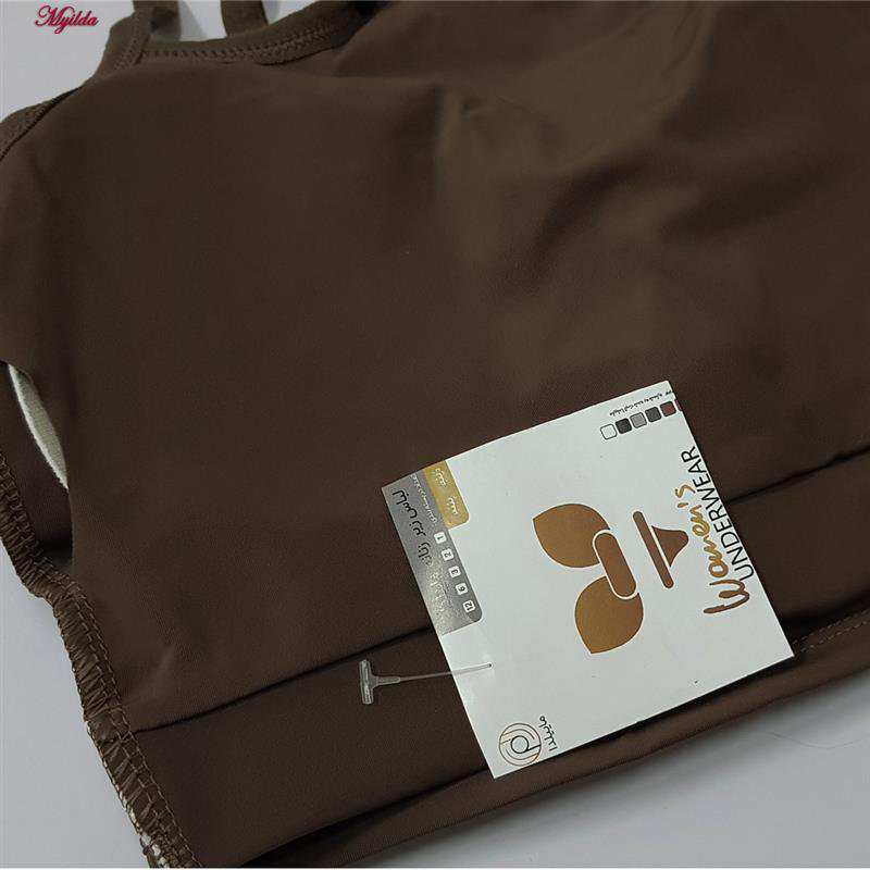 ست نیم تنه و شلوارک ورزشی زنانه رنگ قهوه ای ماییلدا مدل 5409-7106