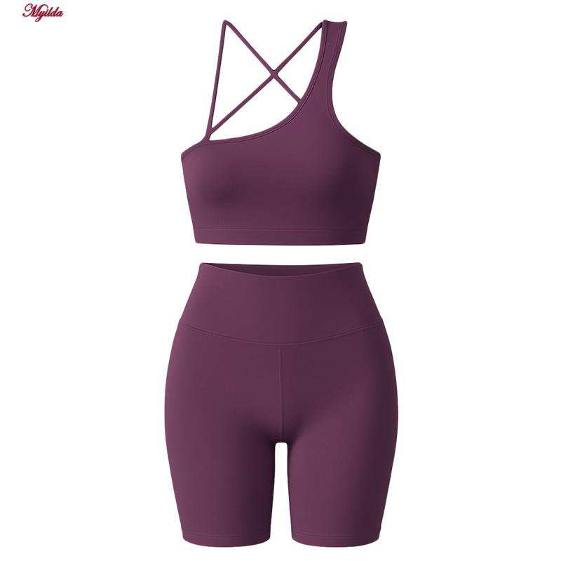 ست نیم تنه و شلوارک ورزشی زنانه رنگ بنفش ماییلدا مدل 5409-7106