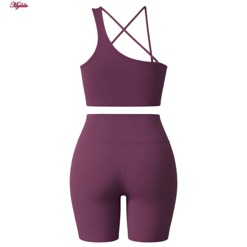 ست نیم تنه و شلوارک ورزشی زنانه رنگ بنفش ماییلدا مدل 5409-7106