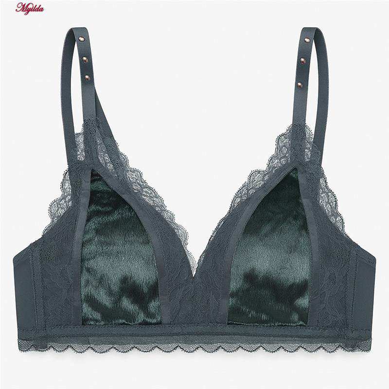 سوتین اسفنجی زنانه مدل بدون فنر رنگ نقره ای کد 5406-6172 ماییلدا