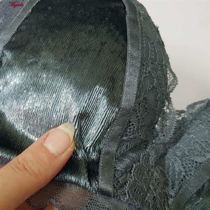 سوتین اسفنجی زنانه مدل بدون فنر رنگ نقره ای کد 5406-6172 ماییلدا