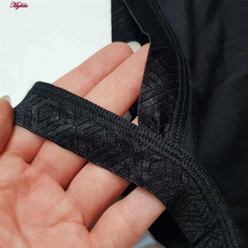 تاپ زنانه رنگ مشکی مدل 5381 ماییلدا