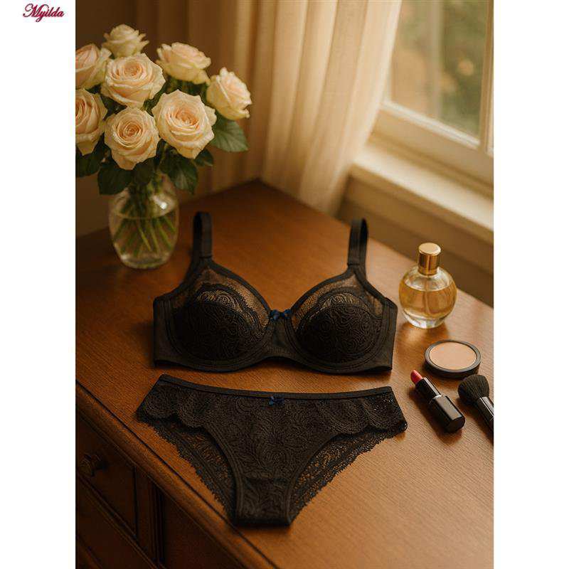 ست شورت و سوتین زنانه مدل فنردار رنگ مشکی کارنا رز کد 5431 ماییلدا