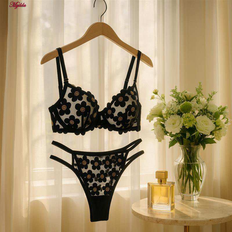 ست شورت و سوتین زنانه کارنا رز مدل فنردار کد 5425 ماییلدا