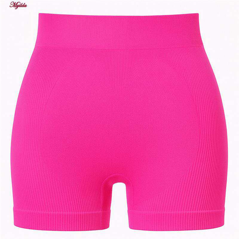 ست نیم تنه و شلوارک ورزشی زنانه ماییلدا مدل 5472-10411