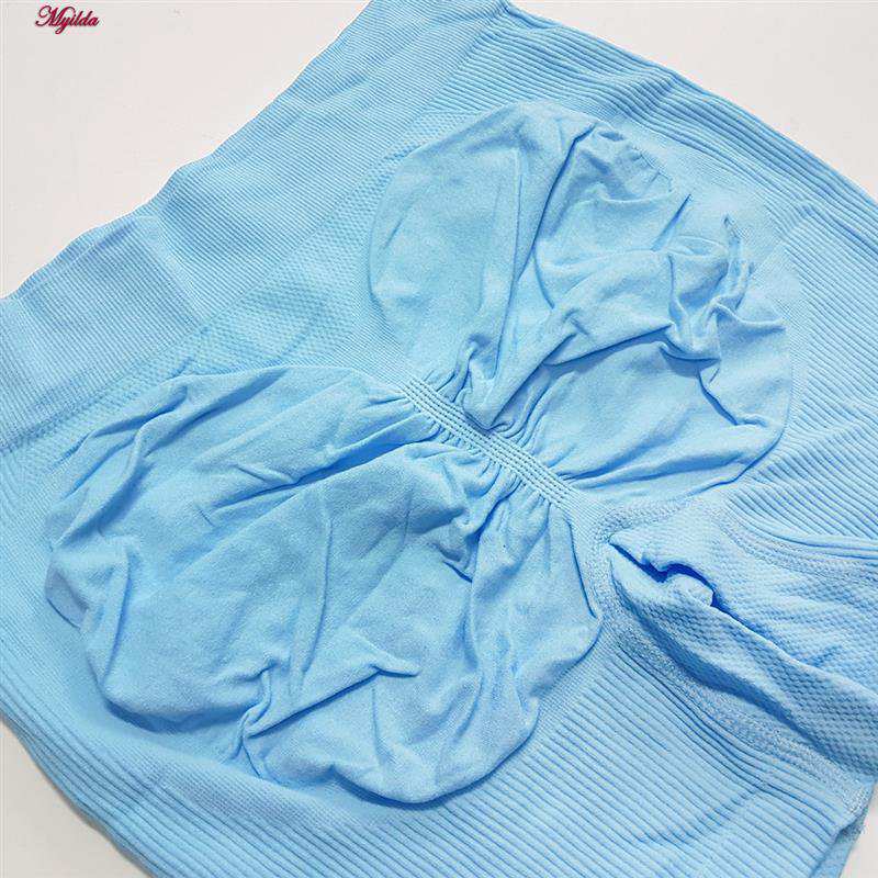 ست نیم تنه و شلوارک ورزشی زنانه ماییلدا مدل 5472-10411