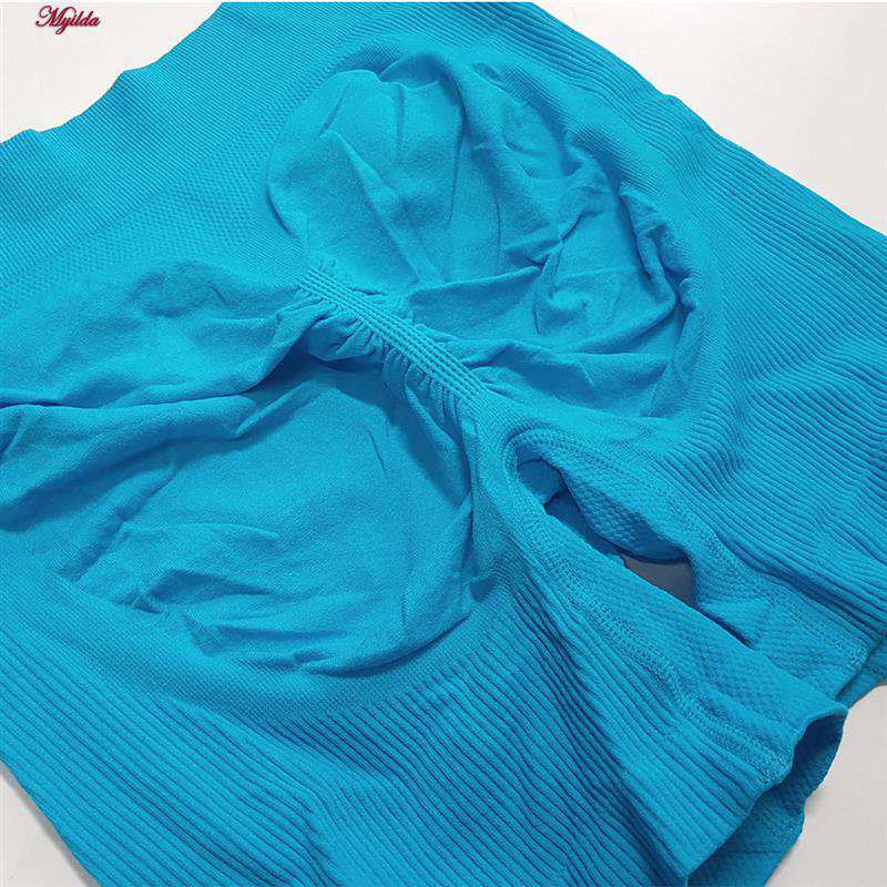 ست نیم تنه و شلوارک ورزشی زنانه ماییلدا مدل 5472-10411