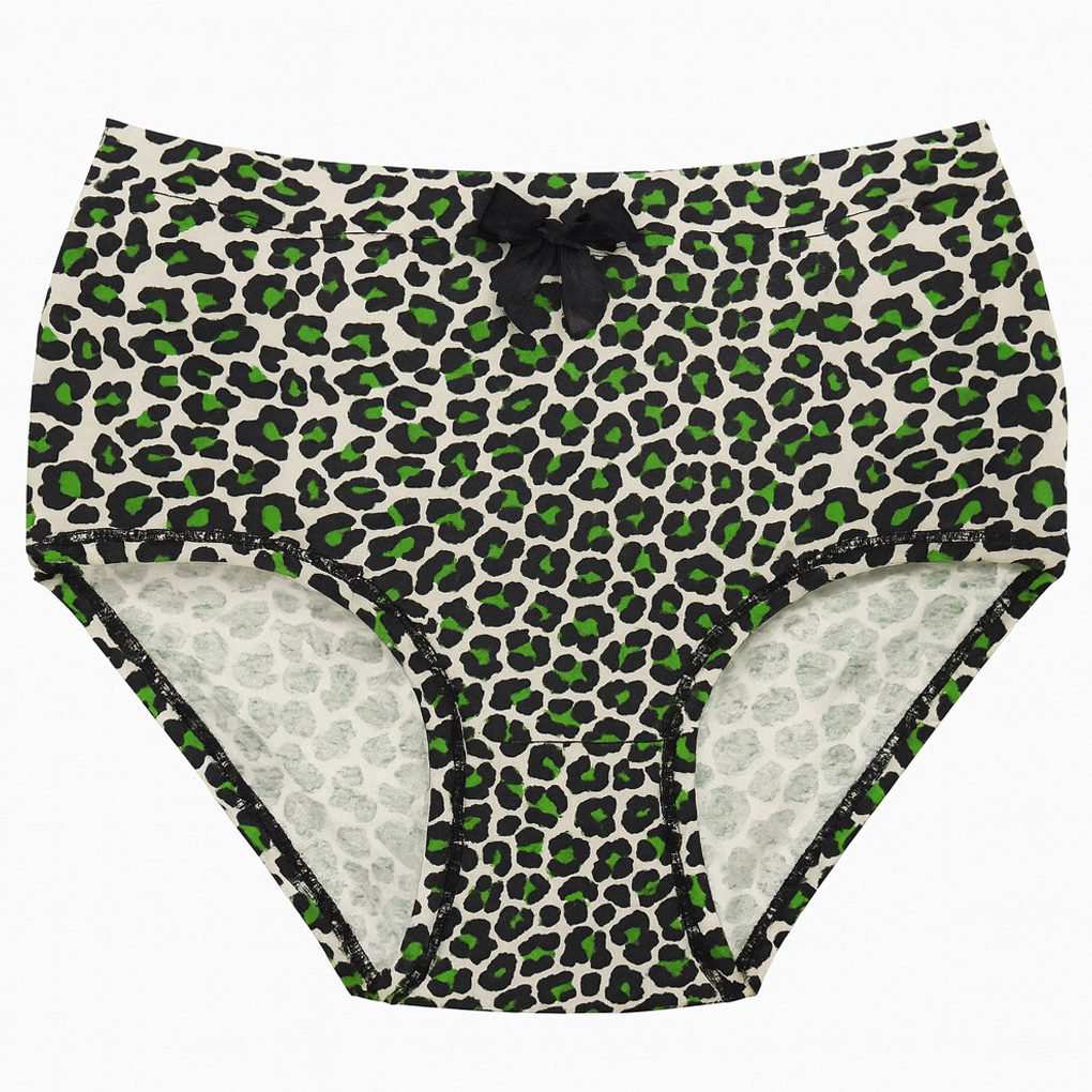 شورت زنانه ماییلدا مدل پلنگی کد 5453