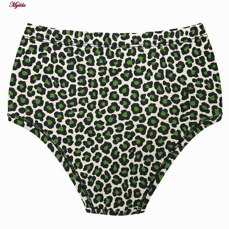 شورت زنانه ماییلدا مدل پلنگی کد 5453