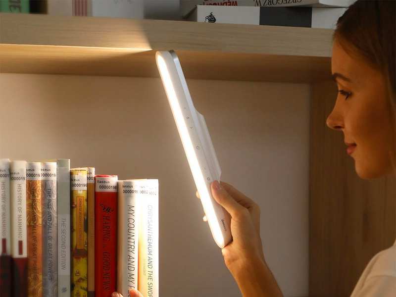 چراغ مطالعه شارژی مگنتی بیسوس Baseus Magnetic Stepless Dimming Charging Desk Lamp Pro DGXC-02