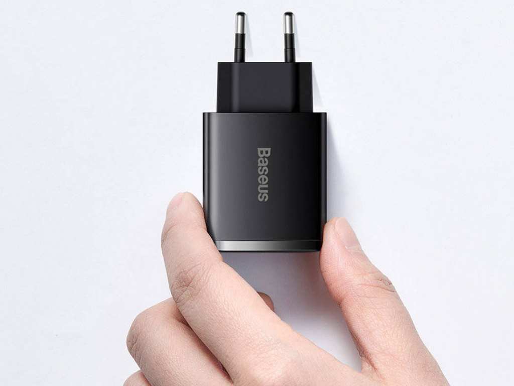 شارژر دیواری فست بیسوس 30 وات Baseus Compact Quick Charger 2U+C EU CCXJ-E01