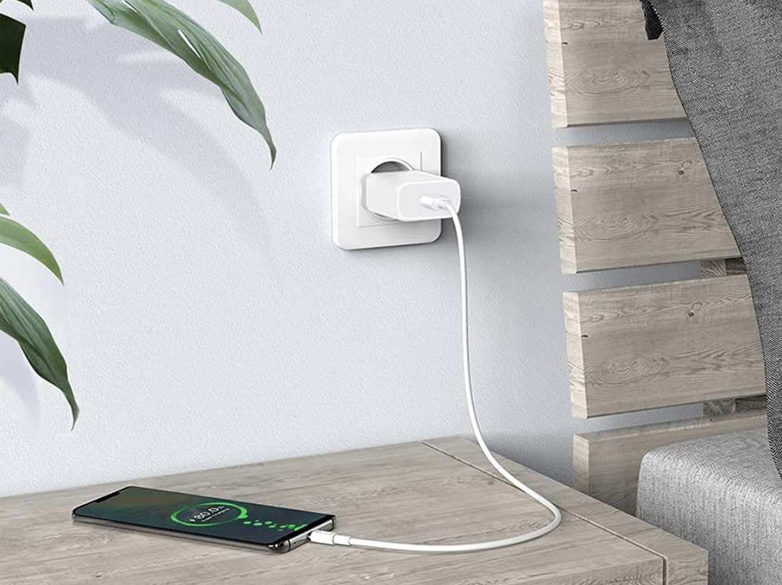 شارژر دیواری اصلی تایپ ‎سی 20 وات اپل برای آیفون و آیپد Apple 20W Type-C Poxer Adapter