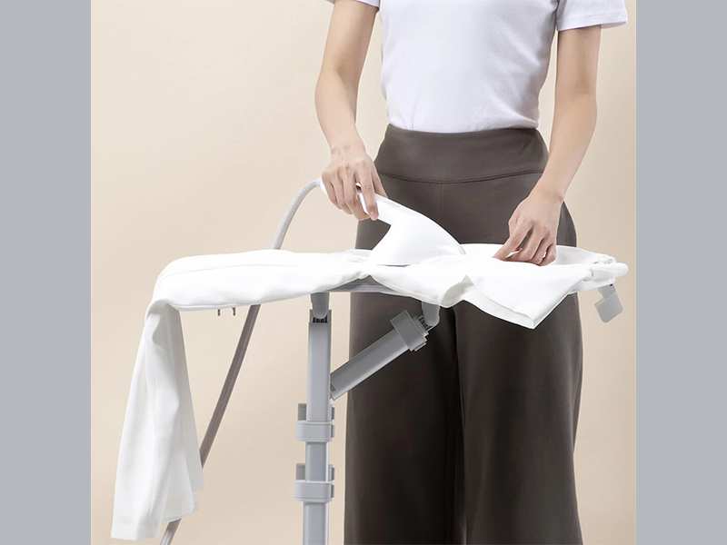 اتو بخار لباس همراه با میز اتو شیائومی Xiaomi Mijia ZYGTJ01KL Garment Steamer with Ironing Board 2200W