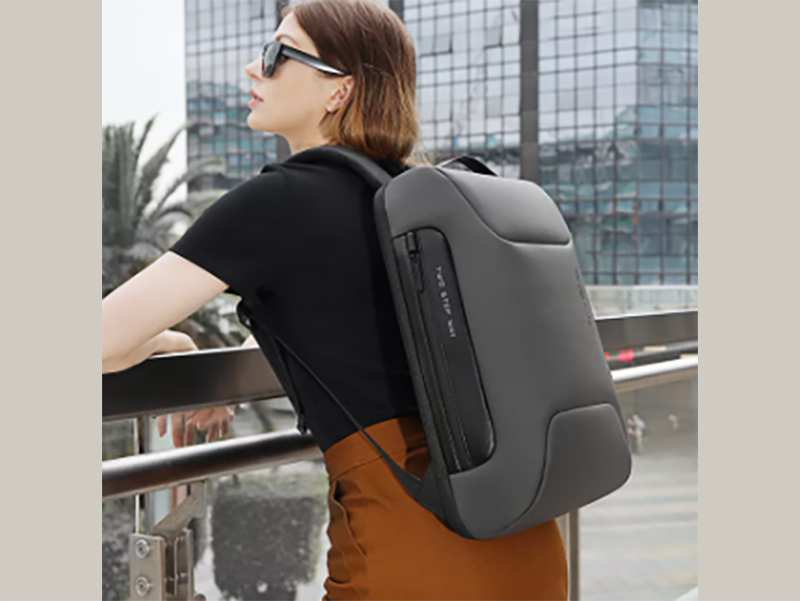 کوله پشتی حرفه ای ضد آب لپ تاپ 15.6 اینچ دارای پورت USB بنج BANGE BG-7216 Backpack 15.6 inch Laptop Waterproof